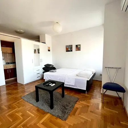 Stan Na Dan U Centru,